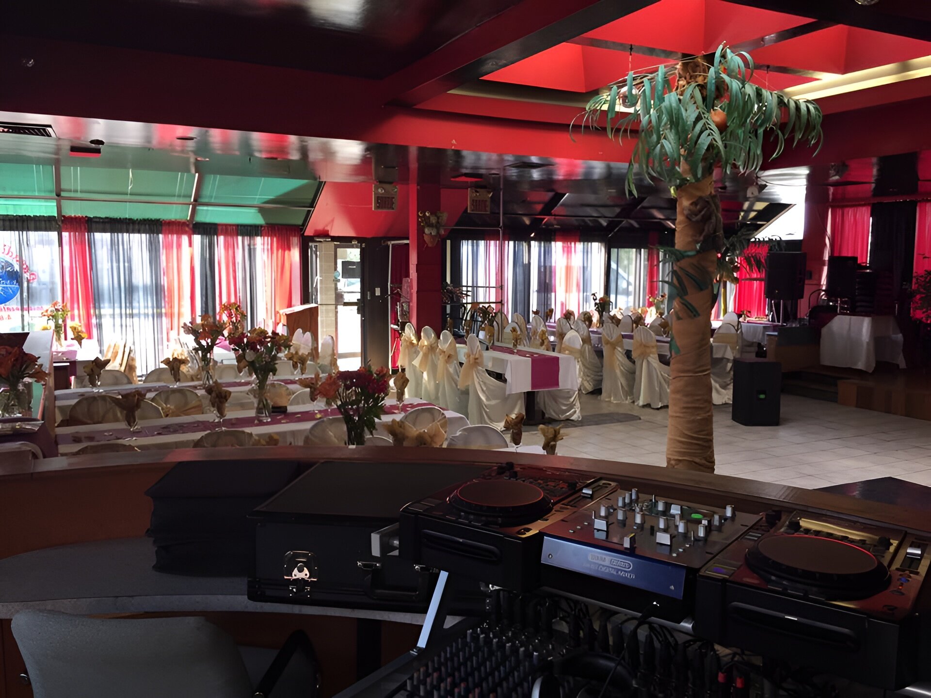 Caribbean Paradise restaurant interior